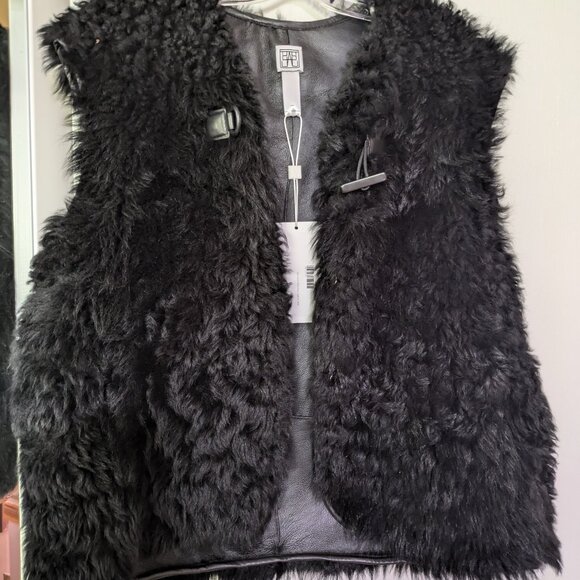Genuine Leather Shearling Women's Vest NWT $1500 retail - Picture 7 of 14